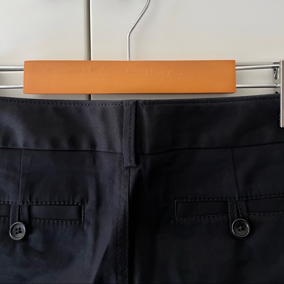 NWOT Banana Republic, women’s Martin Fit, stretch shorts, colour black - Picture 7 of 11